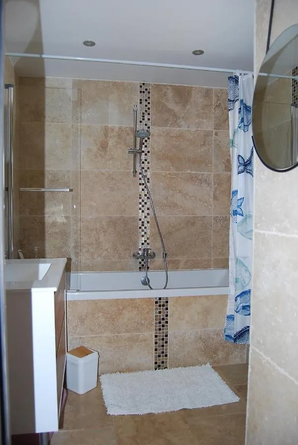 Adorable Guest House Vue Et Acces Direct Mer Saint-Mandrier-sur-Mer 0*,  Francja